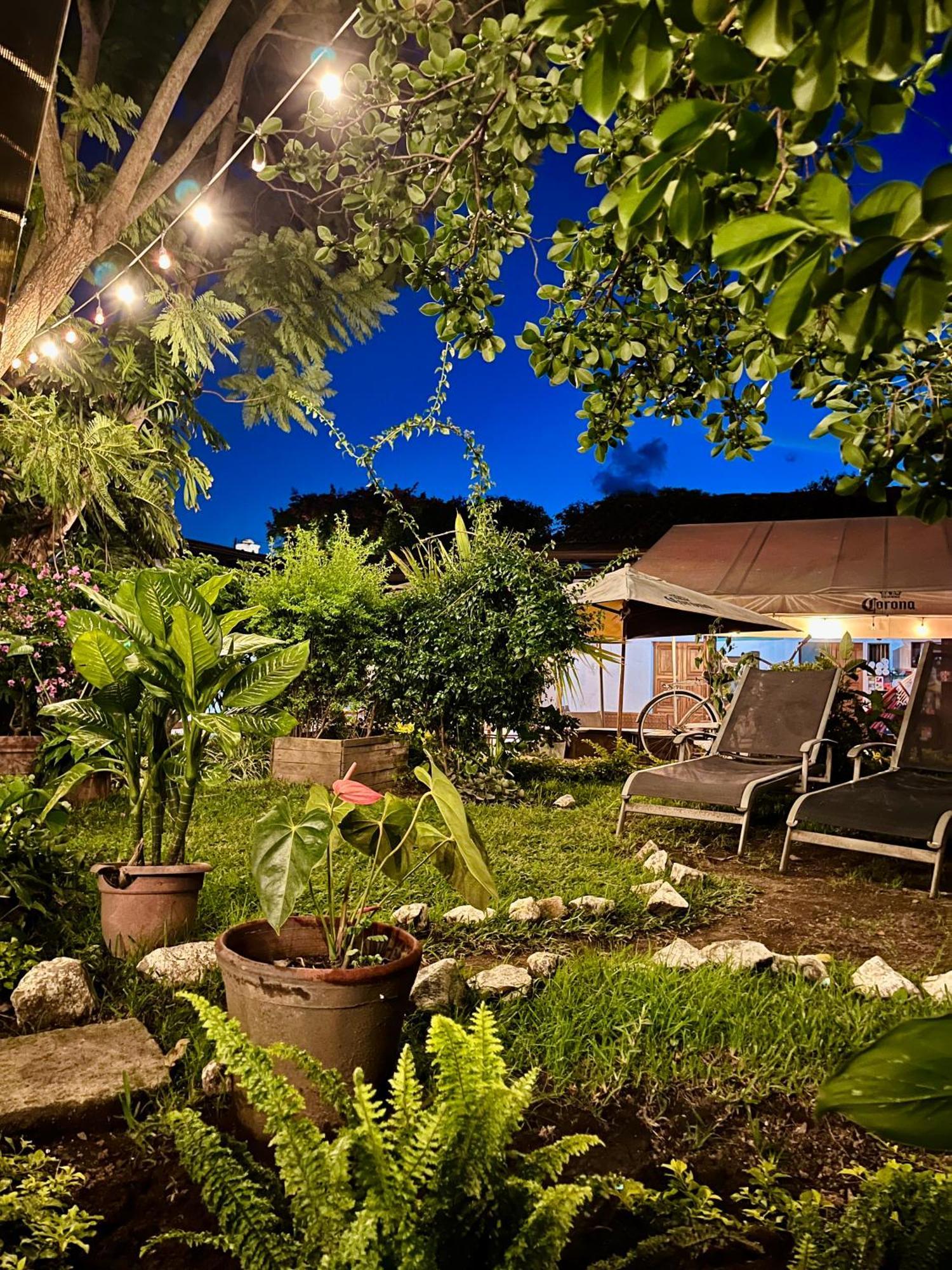 Hostal Antigüeño Antigua Exterior foto
